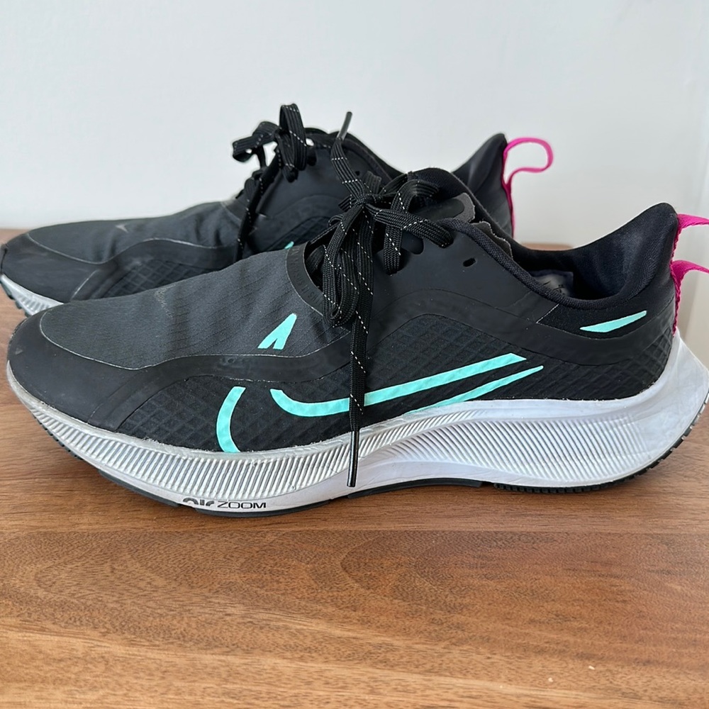 Nike waterproof size 8.5